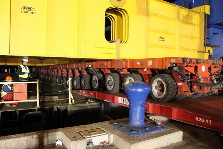 Self-Propelled Modular Transporters (SPMT)